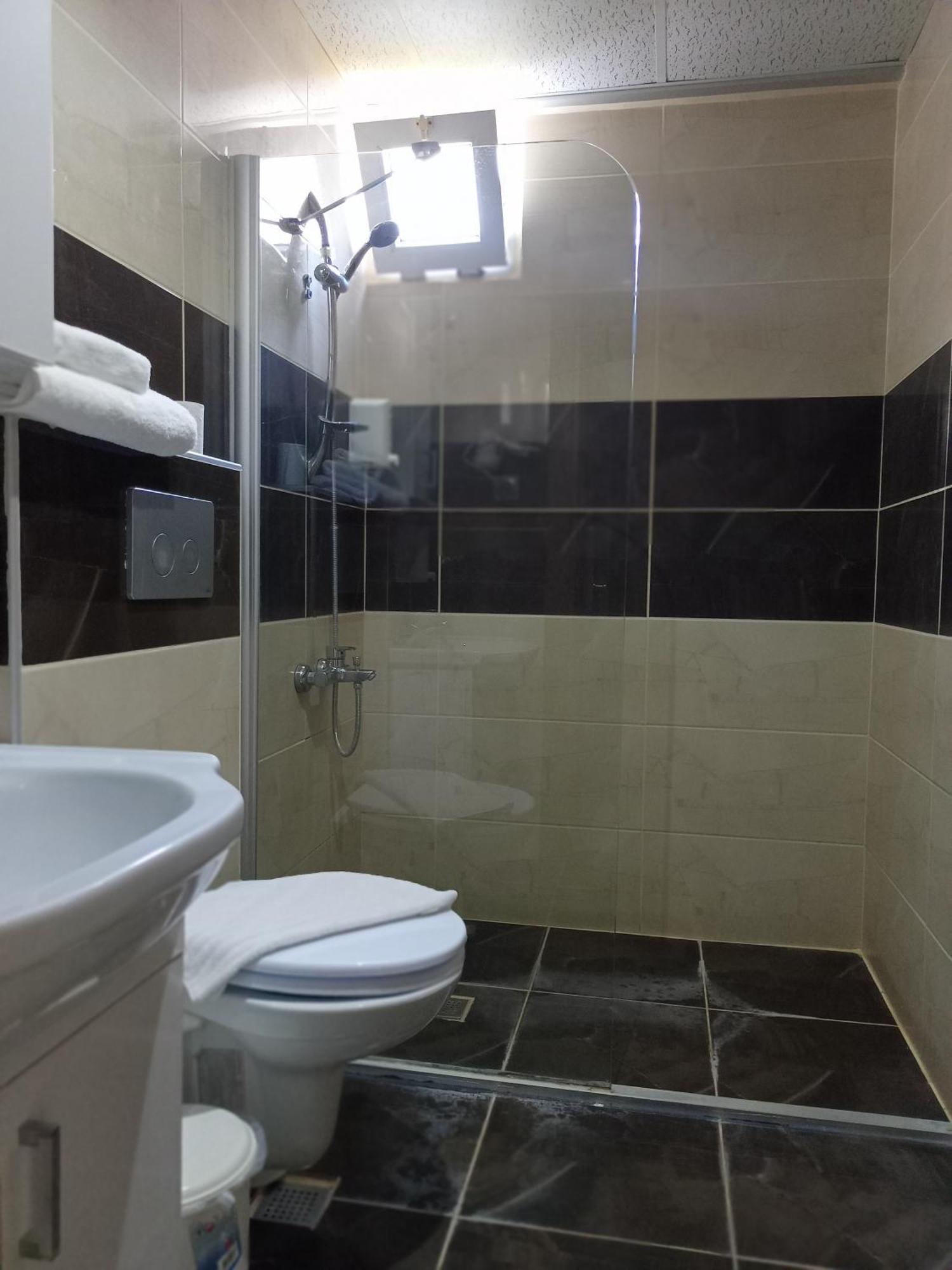 Antalya Konyaalti Guenduez Otel Zewnętrze zdjęcie